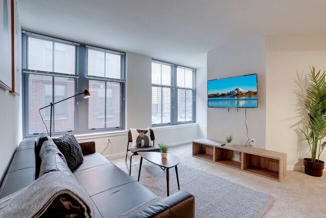 Photo - 550 14th St S Unit FL4-ID1022435P