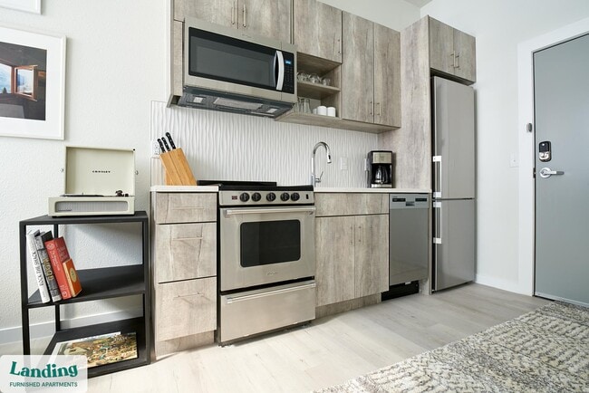 Building Photo - 3024-3024 Zuni St Unit 306.1413670