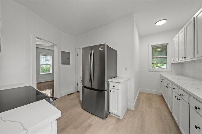 Photo - 55 Surrey St Unit 2