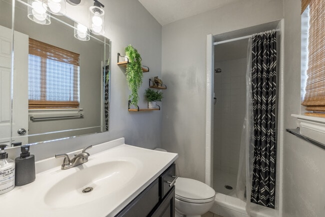 Photo - 423 W 1640 S Unit SI ID1249907P