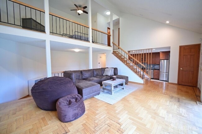 Photo - 260 Westgate Dr
