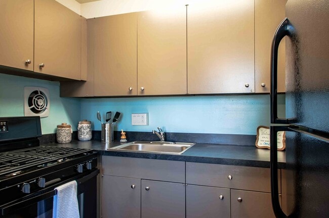 Photo - Camp Hill Plaza Apartment Homes