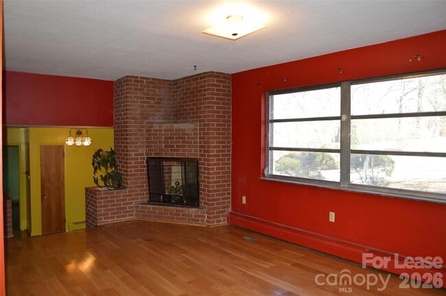 Photo - 516 S Green St