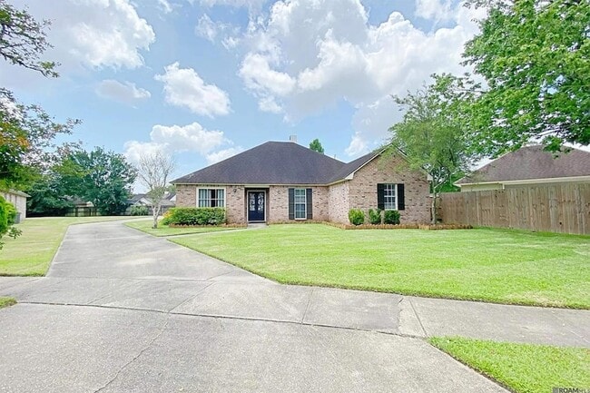 Building Photo - 5131 Landing Ct
