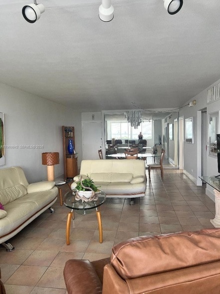 Photo - 5005 Collins Ave Unit 1404