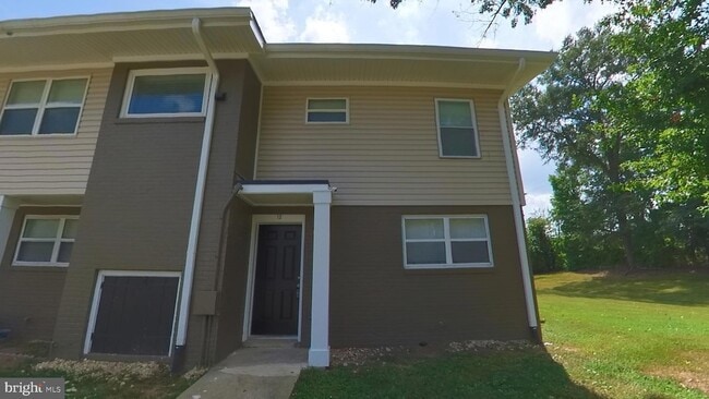 Building Photo - 2050 Nike Dr