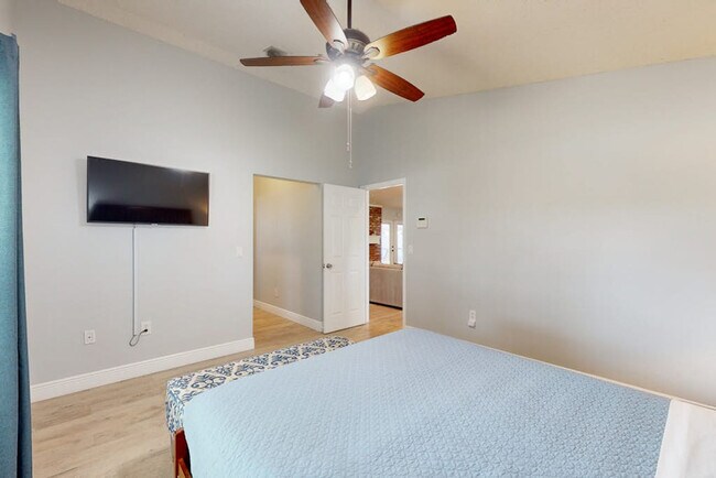 Photo - 5315 36th Ave Cir W Unit SI ID1591476P