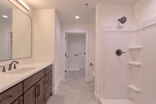 Photo - 301 W Main St