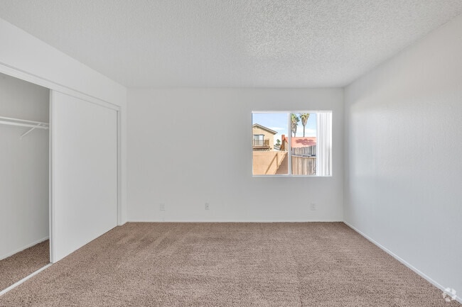 2BR, 1BA - 850SF - 1st Bedroom - Regency Apartments