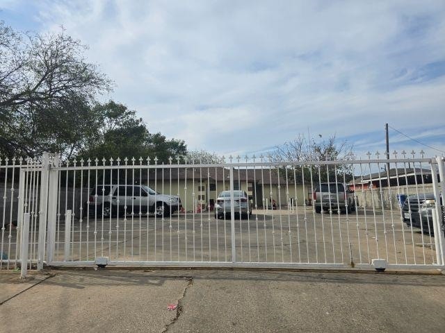 Building Photo - 2016 S India Ave