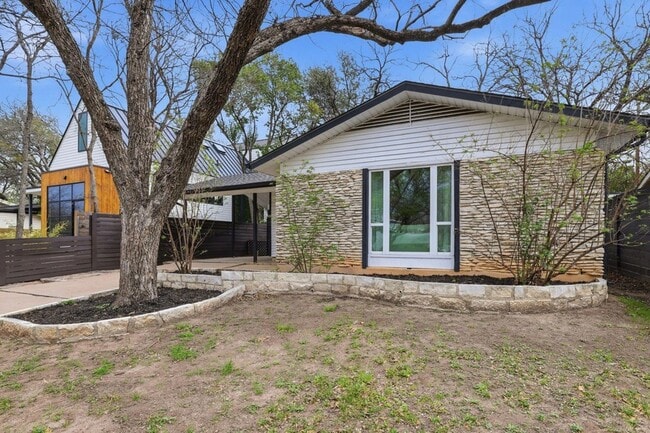 Photo - 2905 Brinwood Ave