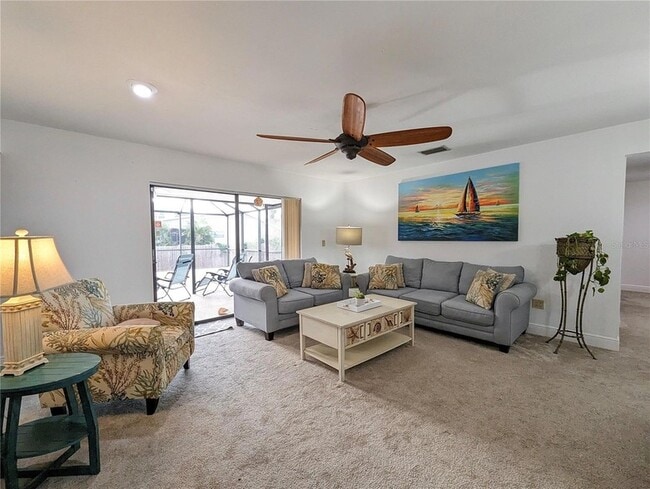 Photo - 912 72nd St NW