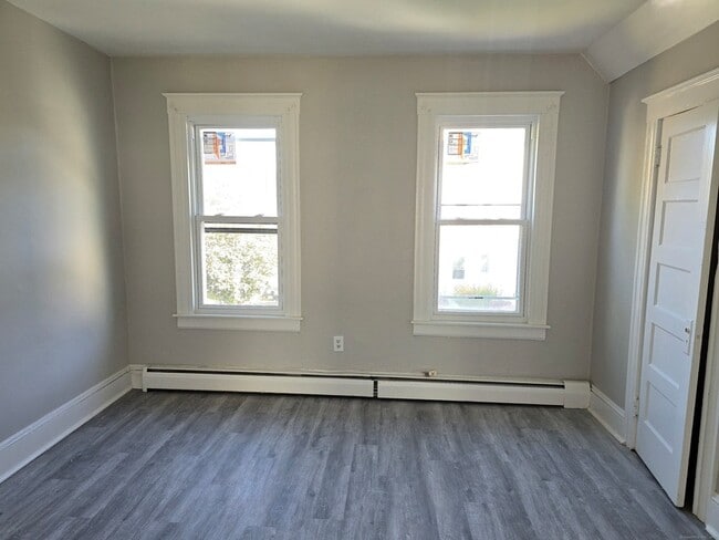 Photo - 465 Burritt St Unit 2nd floor