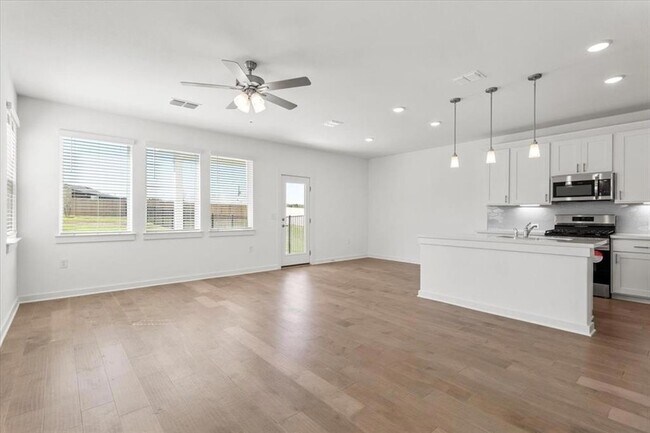 Photo - 7409 Sparkling Light Dr