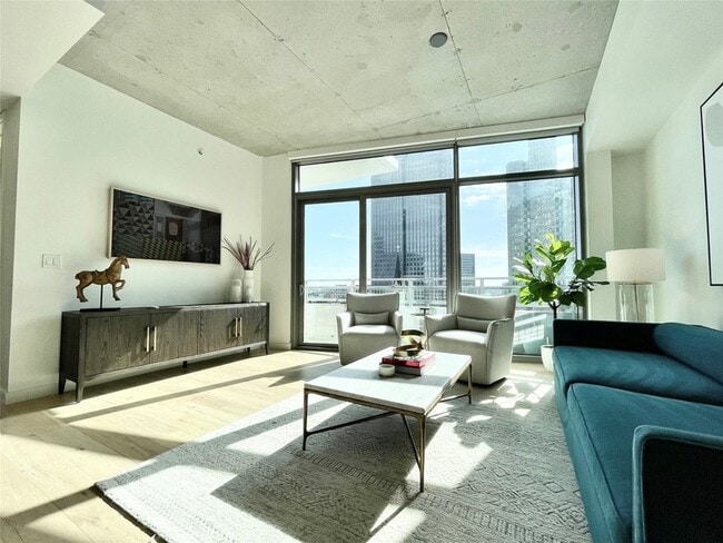 Photo - 1801 N Pearl St Unit 2204