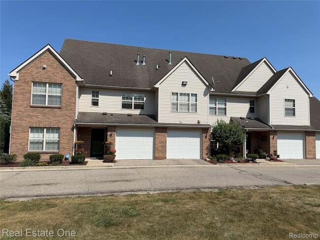 Photo - 523 Brookfield Dr Unit 81