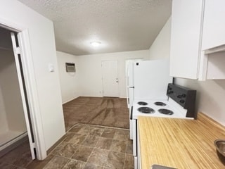 Photo - King Manor Apartments