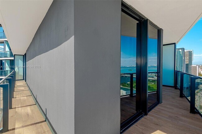 Photo - 398 NE 5th St Unit 3711