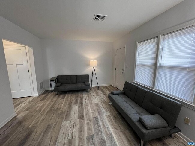 Photo - 301 7th St SW Unit A