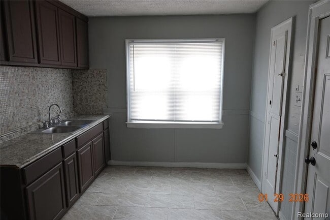 Photo - 15444 Appoline St