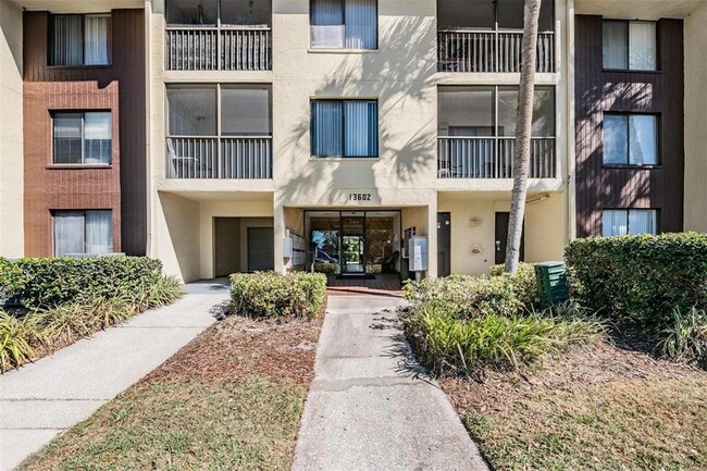 Building Photo - 13602 S Village Dr Unit 1106