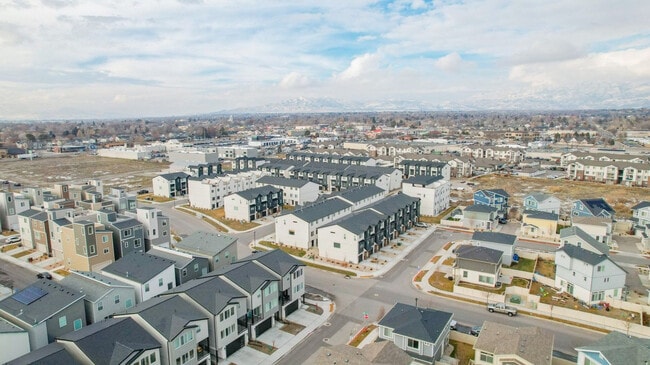 Photo - 408 S 680 E Unit SI ID1249845P