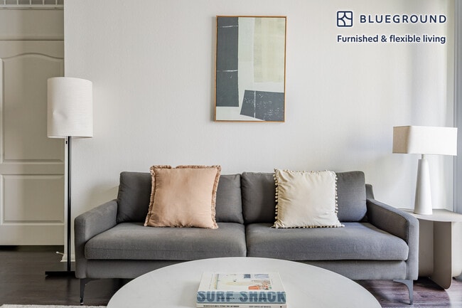 Photo - 13603 Marina Pointe Dr Unit FL5-ID1330