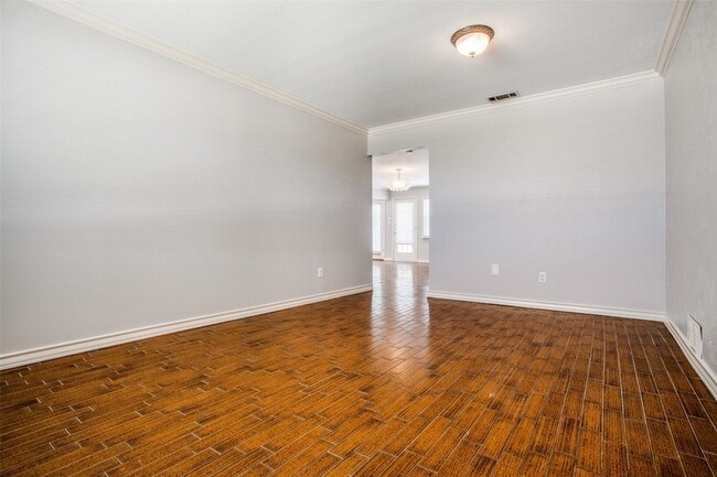 Photo - 702 Melrose Dr