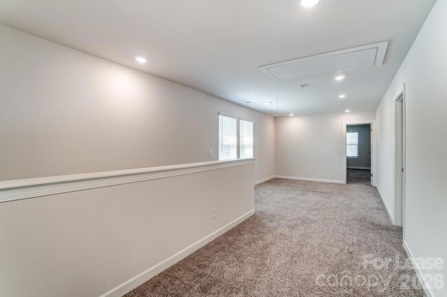 Photo - 3026 Lisburn St