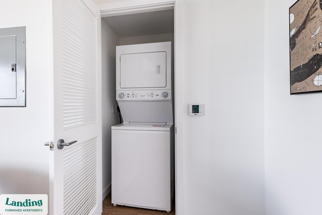 Photo - 200 NE 1st Ave Unit 711