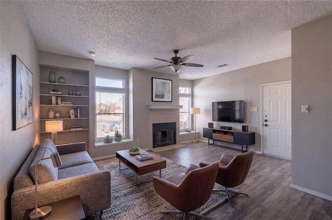 Building Photo - 5305 Indio Cove Unit B