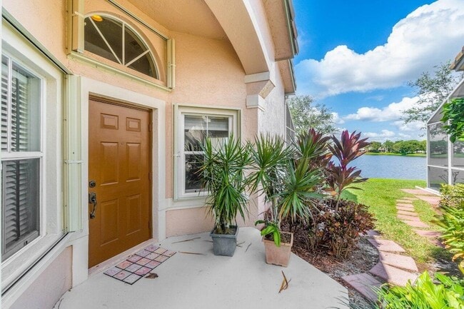 Photo - 10679 Lake Shore Dr