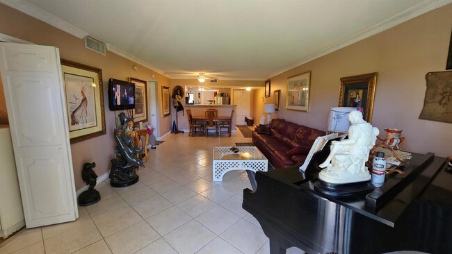 Photo - 2800 N Palm Aire Dr Unit 104