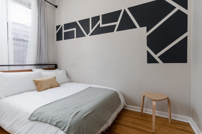 Photo - 906 N Damen Ave Unit ID1379014P