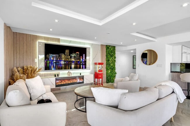 Photo - 468 Golden Isles Dr Unit ID1372349P