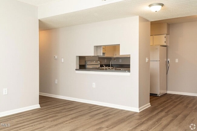 Photo - 115 Holiday Park Rd Unit 2Bed Traditional