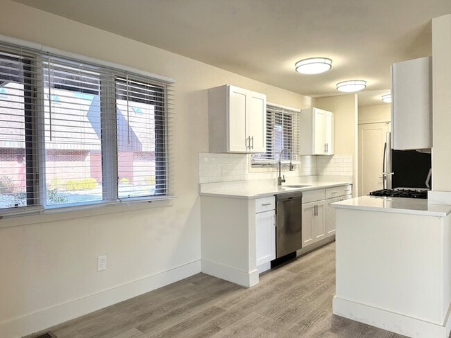 Photo - 110 Montoya Dr