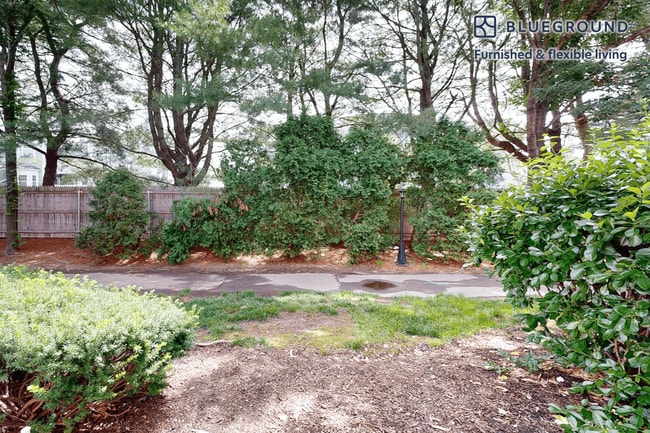 Photo - 100 Court N Dr Unit SI FL1-ID2695A