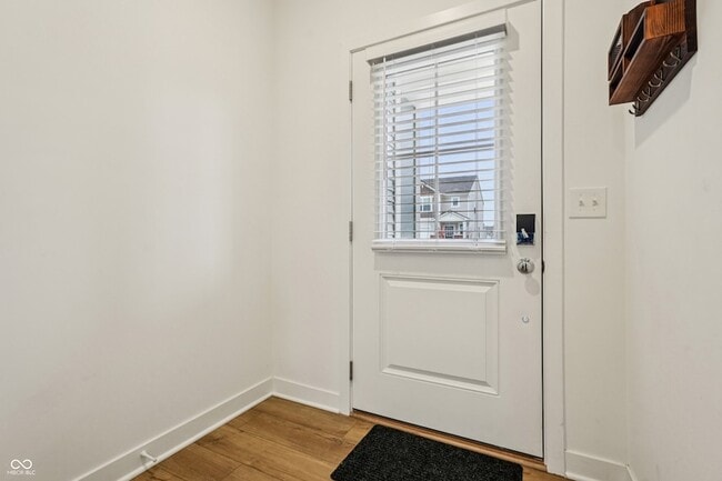 Photo - 4544 Nokes Pl