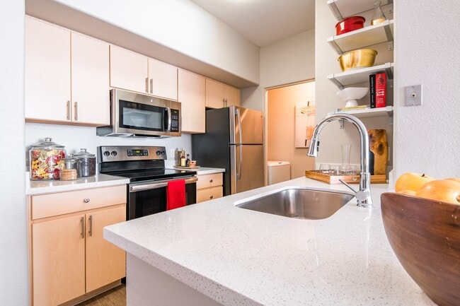 Photo - Alanza Place