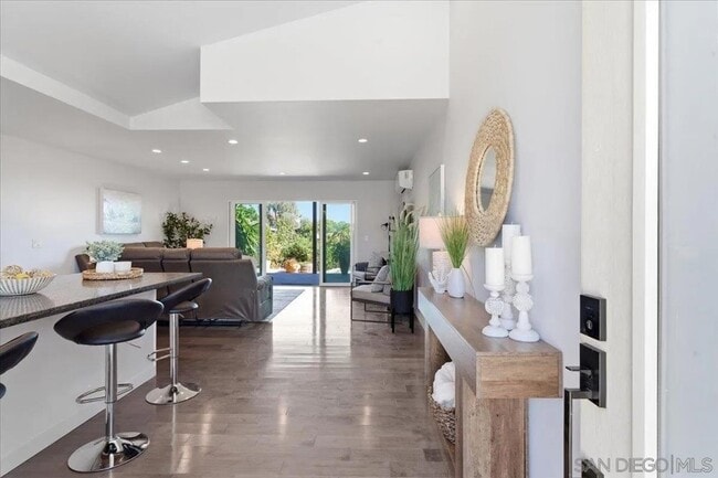 Photo - 5447 Soledad Rd