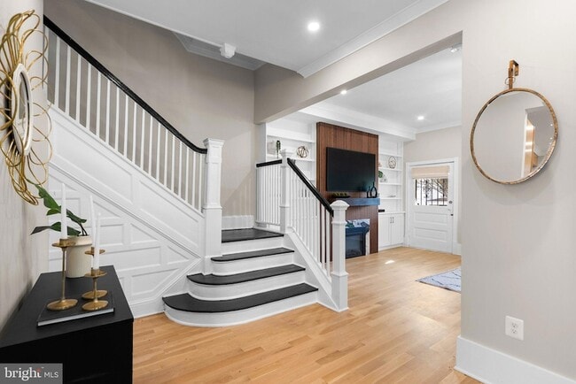 Photo - 1616 Kilbourne Pl NW