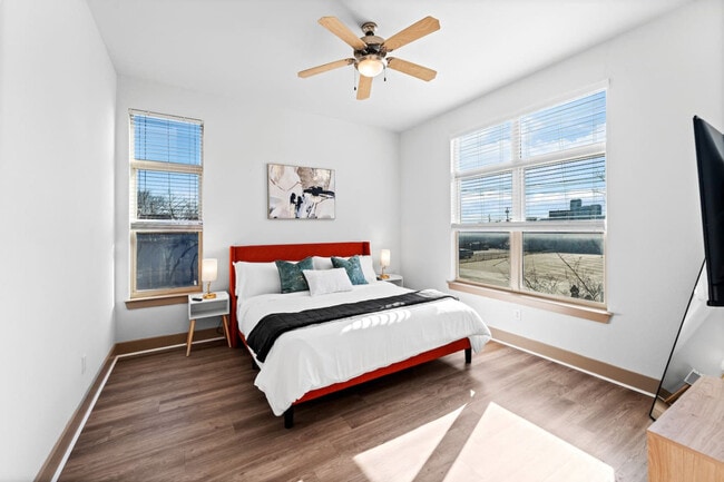 Photo - 2901 Indiana St Unit ID1289464P