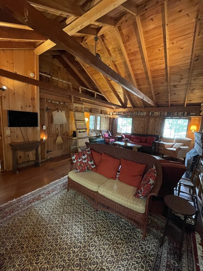 Photo - 9 Long Point Rd Unit ID1255701P