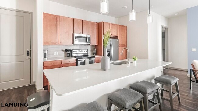 Photo - 1711 Caroline St Unit 412