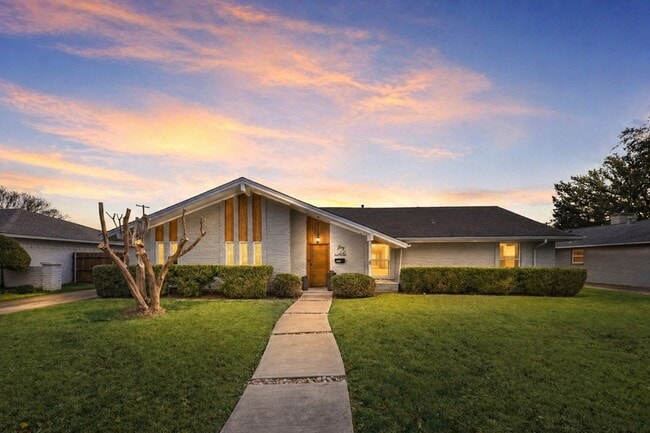 Photo - 10040 Spokane Cir