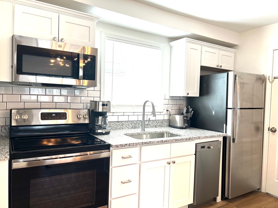 Floor Plan - One Bedroom - Furnished