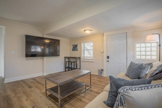 Photo - 840 Bobbin Mill Rd Unit ID1302846P