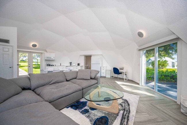 Building Photo - 13114 Skiing Paradise Blvd Unit SI ID1565878P