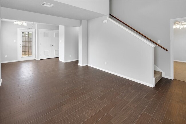 Photo - 503 Thornton Ct